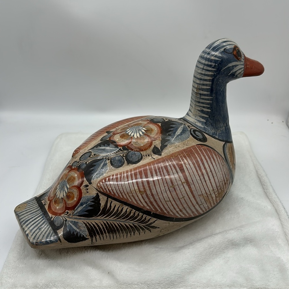 Mexican Folk Art Pottery Duck LARGE from the Tonala Region of Mexico - Picture 4 of 7